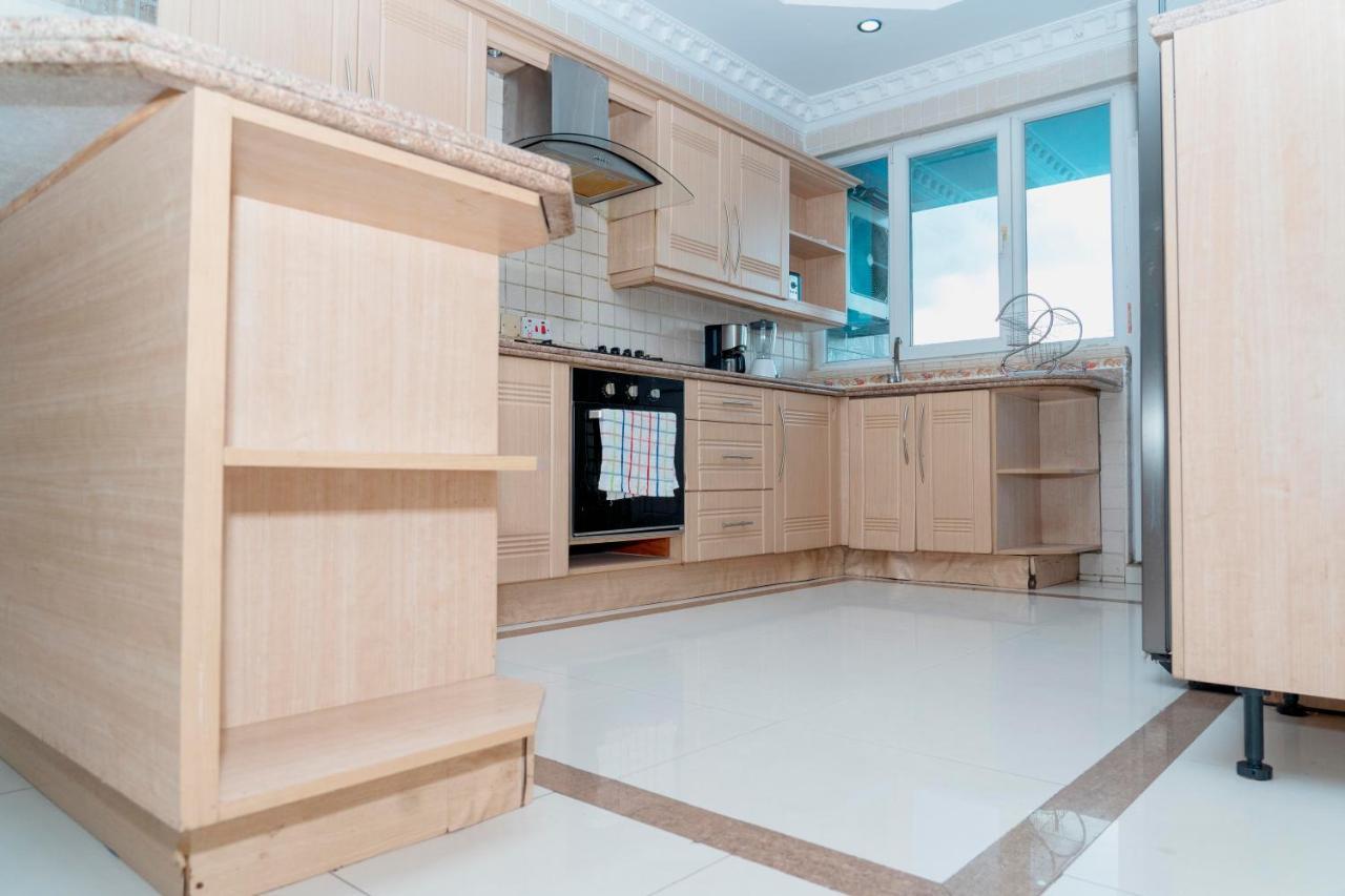 Luxury Apartment With Ocean View In Oyster Bay ดาร์เอสซาลาม ภายนอก รูปภาพ
