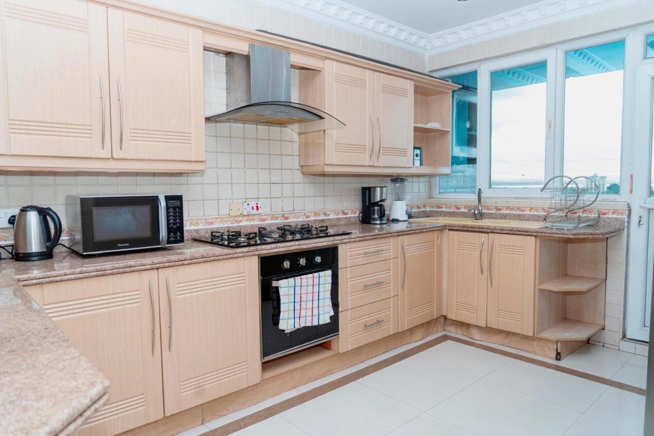 Luxury Apartment With Ocean View In Oyster Bay ดาร์เอสซาลาม ภายนอก รูปภาพ